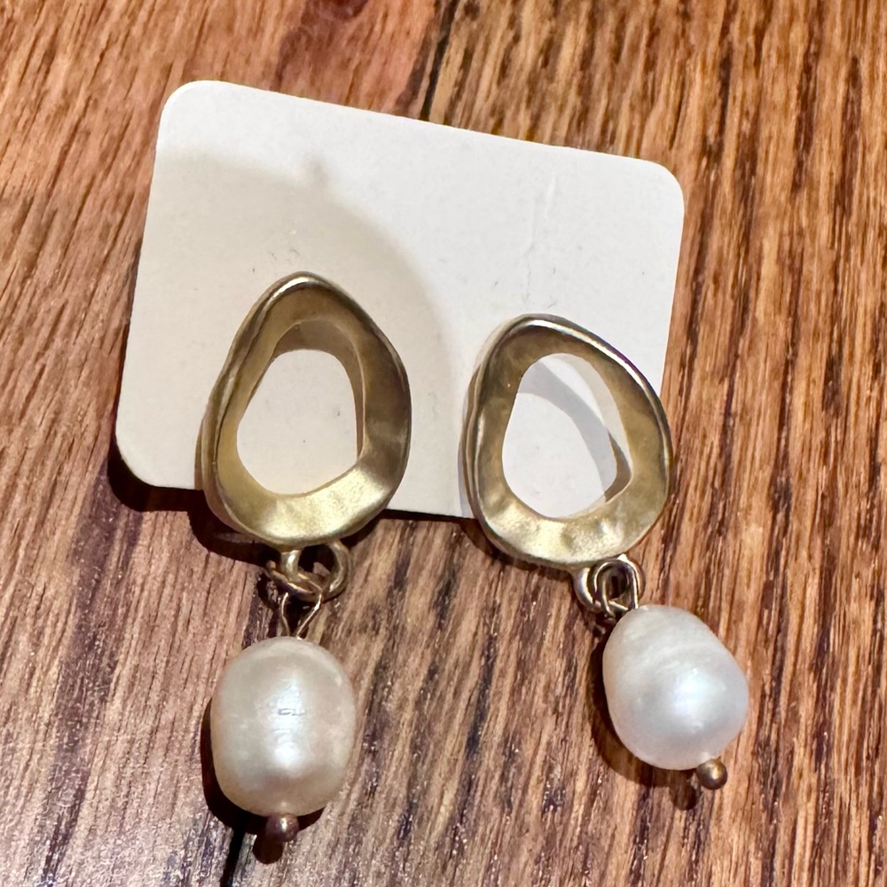 NWT Gold (tone) and Pearl Drop Earrings